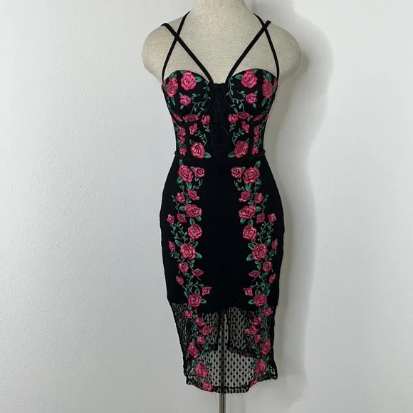 bebe embroidered dress Alba Patchwork Embroidery Dress 3 / Short main image 0